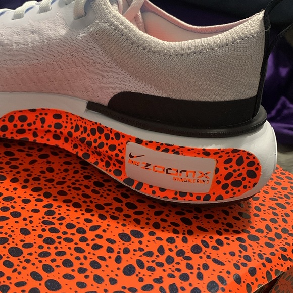 Nike Invincible 3 - Picture 6 of 8